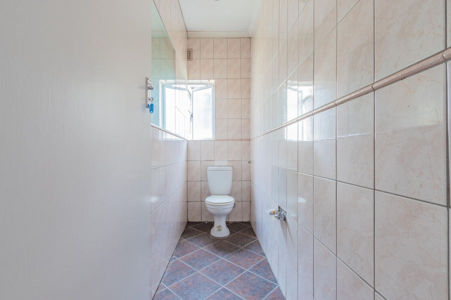 To Let 3 Bedroom Property for Rent in Woodstock Western Cape